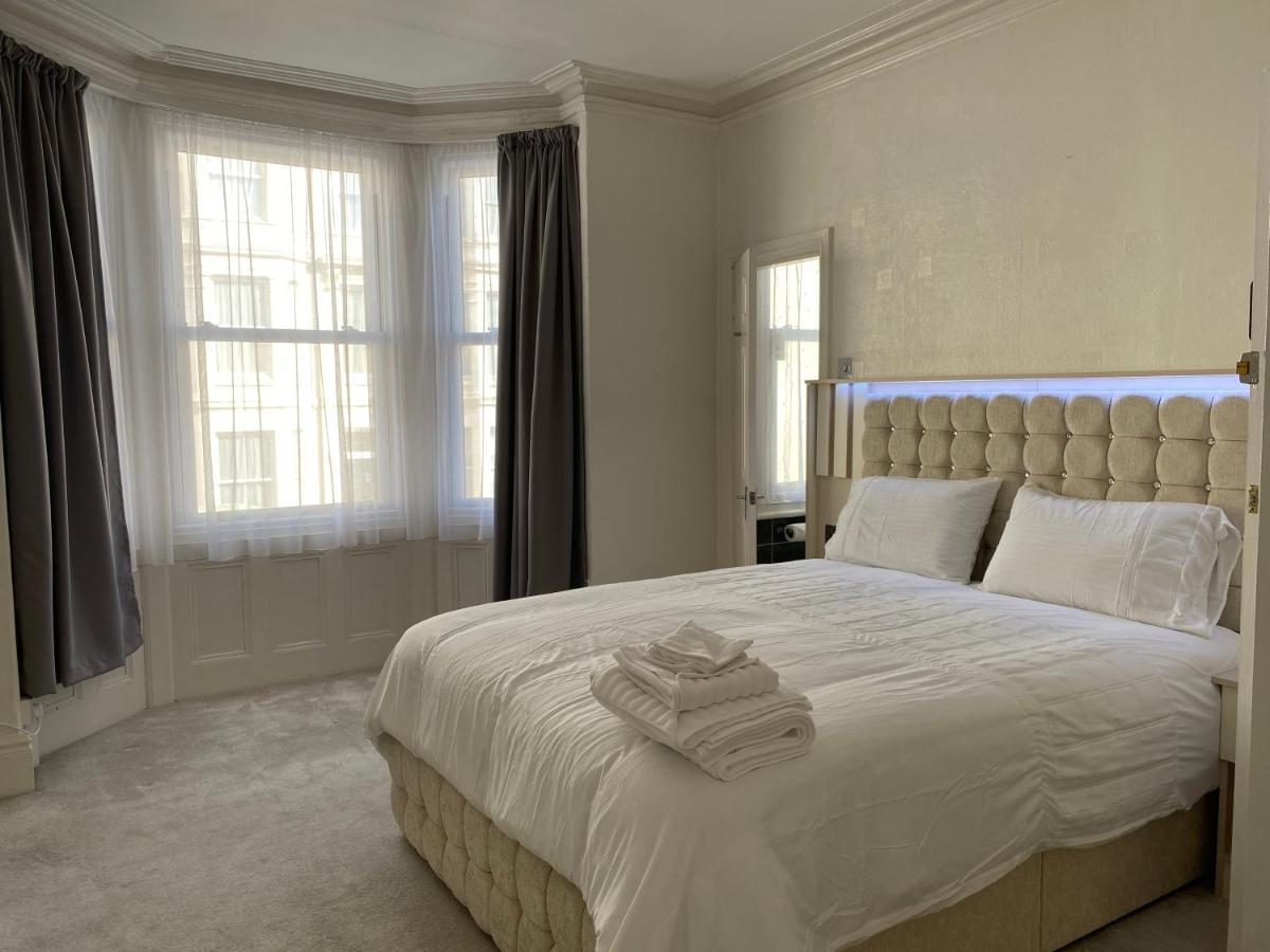 Sylvern House Hotel Скарбъро Екстериор снимка